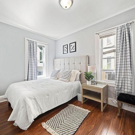 Cozy Up In 5Br Apt Near Charming Oak Square Βοστώνη Εξωτερικό φωτογραφία