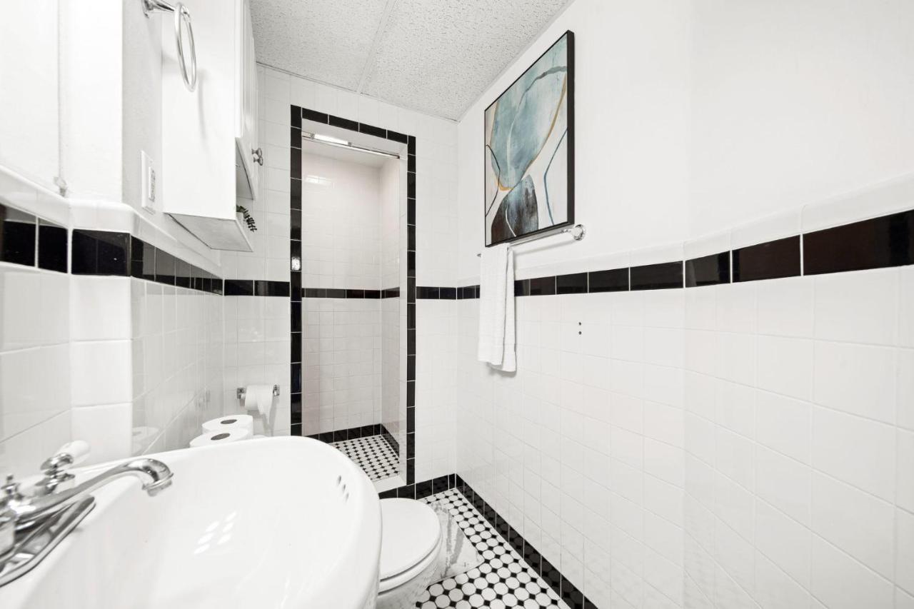 Cozy Up In 5Br Apt Near Charming Oak Square Βοστώνη Εξωτερικό φωτογραφία