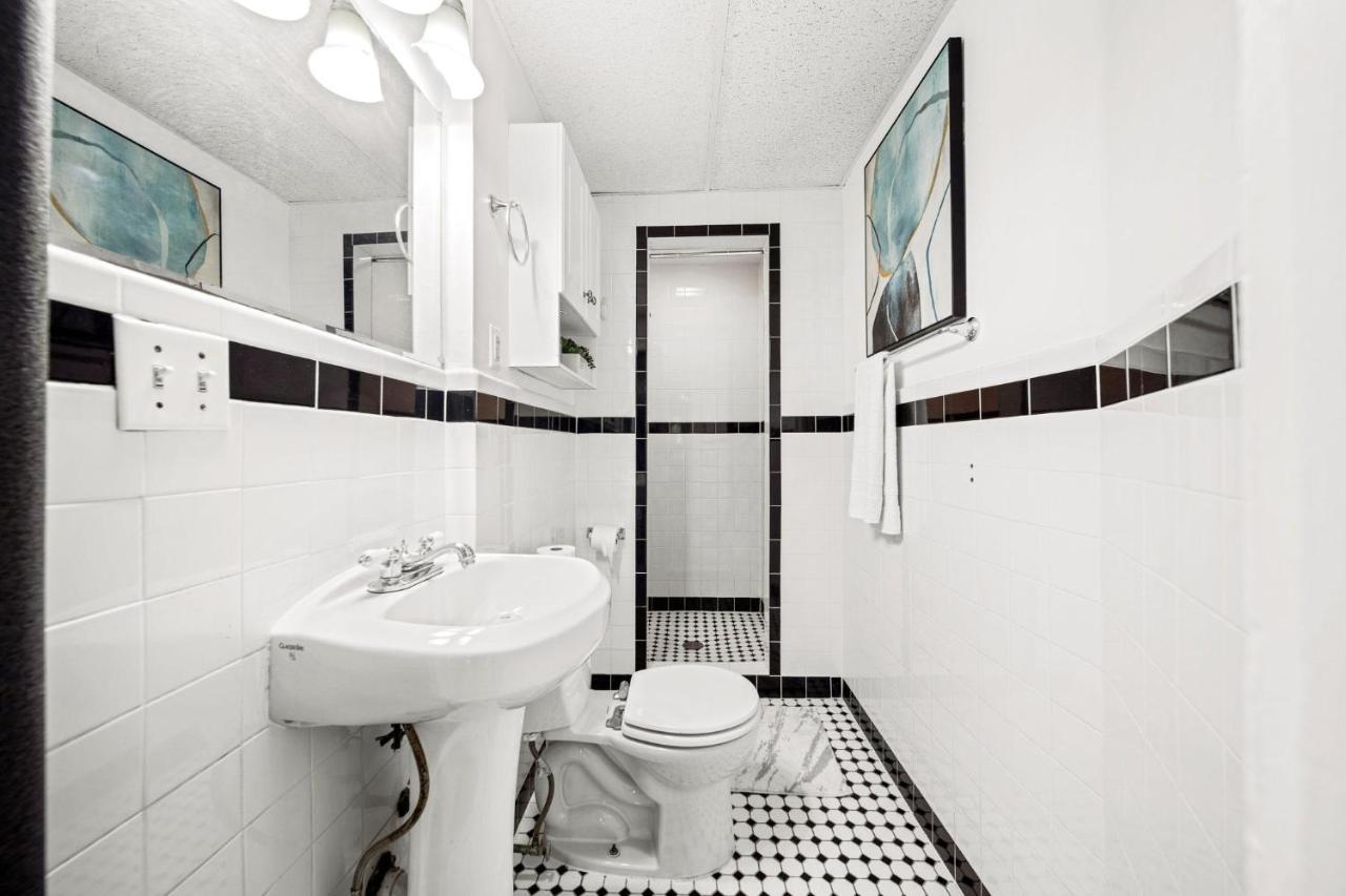 Cozy Up In 5Br Apt Near Charming Oak Square Βοστώνη Εξωτερικό φωτογραφία